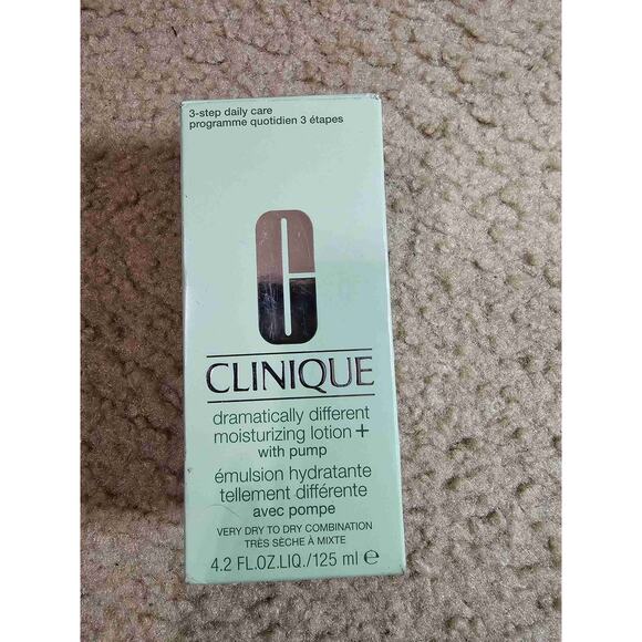 Clinique Green Dramatically Different Moisturizing Lotion With Pump - Picture 1 of 7